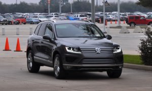 2015 Volkswagen Touareg TDI 34