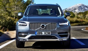 2016-Volvo-XC90-5sd