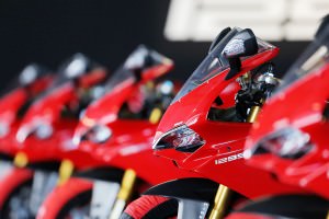 204-1299PanigaleS_Portimao_ambience22