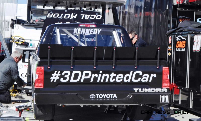 NASCAR Truck Series 2015 Toyota Tundra 2