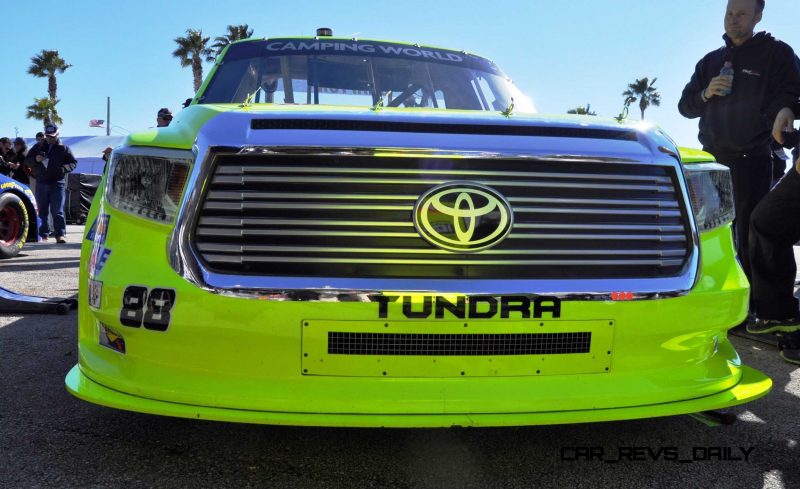 NASCAR Truck Series 2015 Toyota Tundra 27