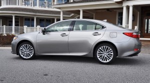 Road Test Review - 2015 Lexus ES350  42