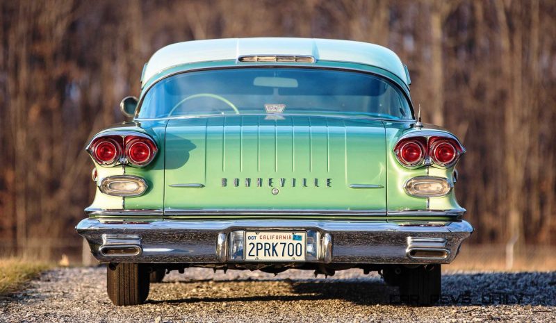 1958 Pontiac Bonneville Sport Coupe 13