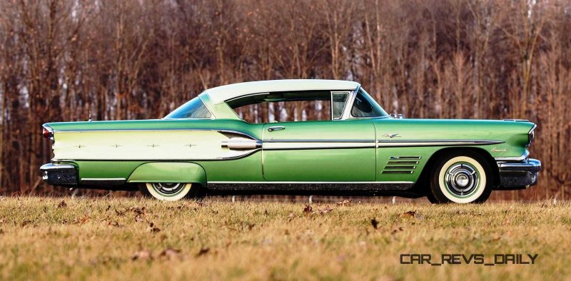 1958 Pontiac Bonneville Sport Coupe 5