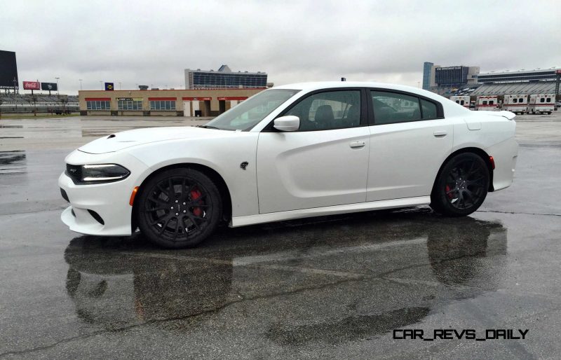 2015 Dodge Charger SRT HELLCAT Review 11