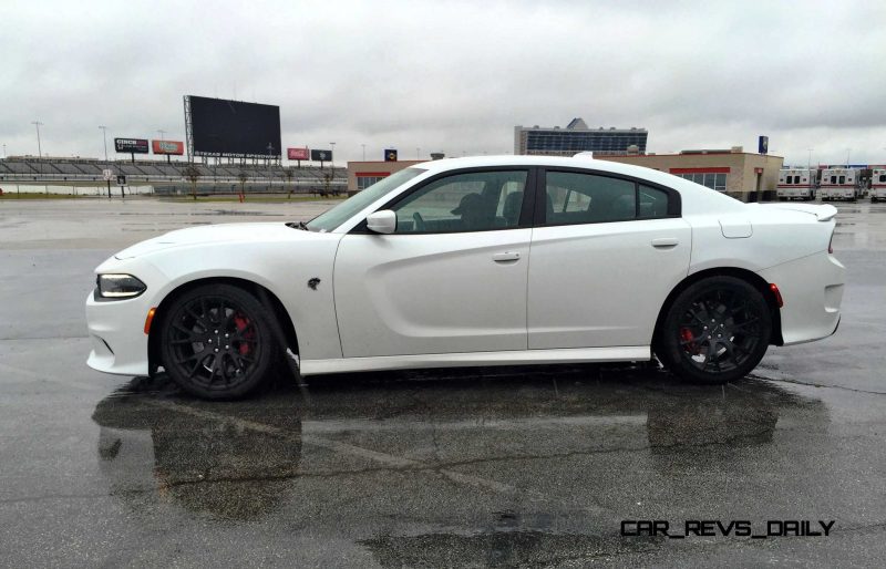 2015 Dodge Charger SRT HELLCAT Review 13