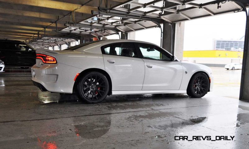 2015 Dodge Charger SRT HELLCAT Review 16