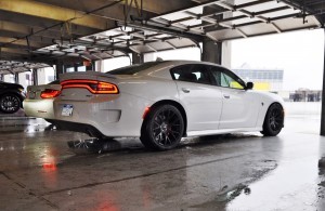 2015 Dodge Charger SRT HELLCAT Review 19