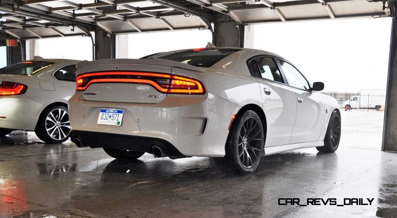 2015 Dodge Charger SRT HELLCAT Review 21