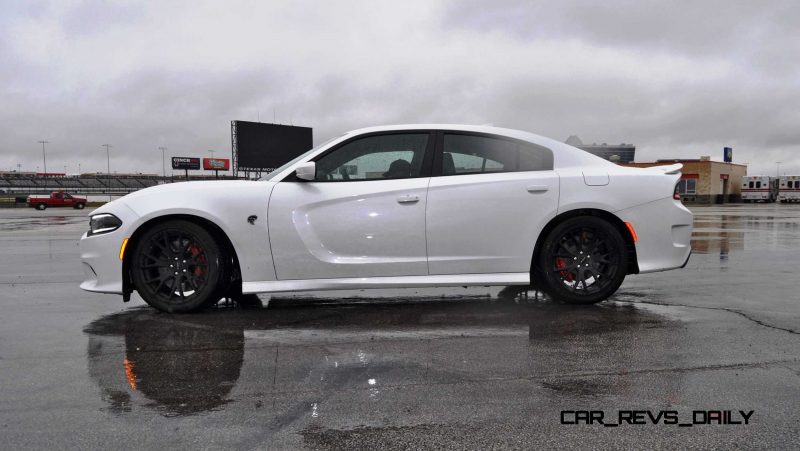 2015 Dodge Charger SRT HELLCAT Review 24