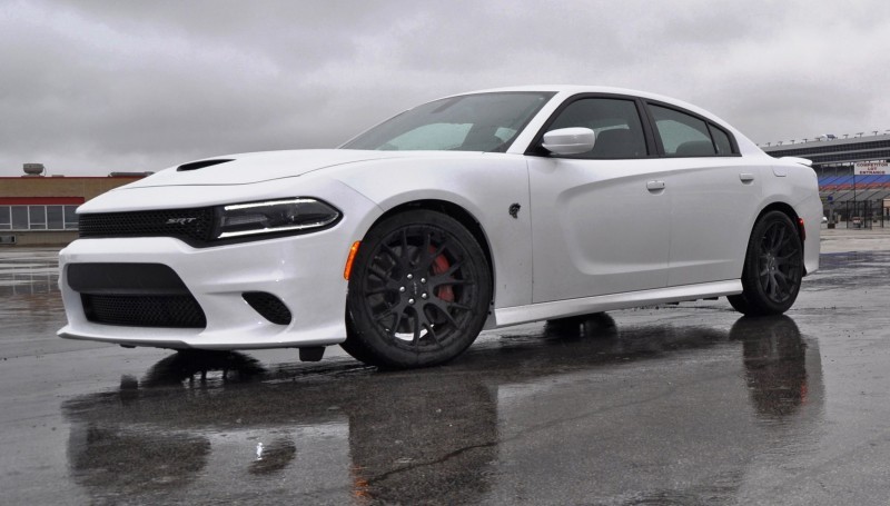 2015 Dodge Charger SRT HELLCAT Review 29