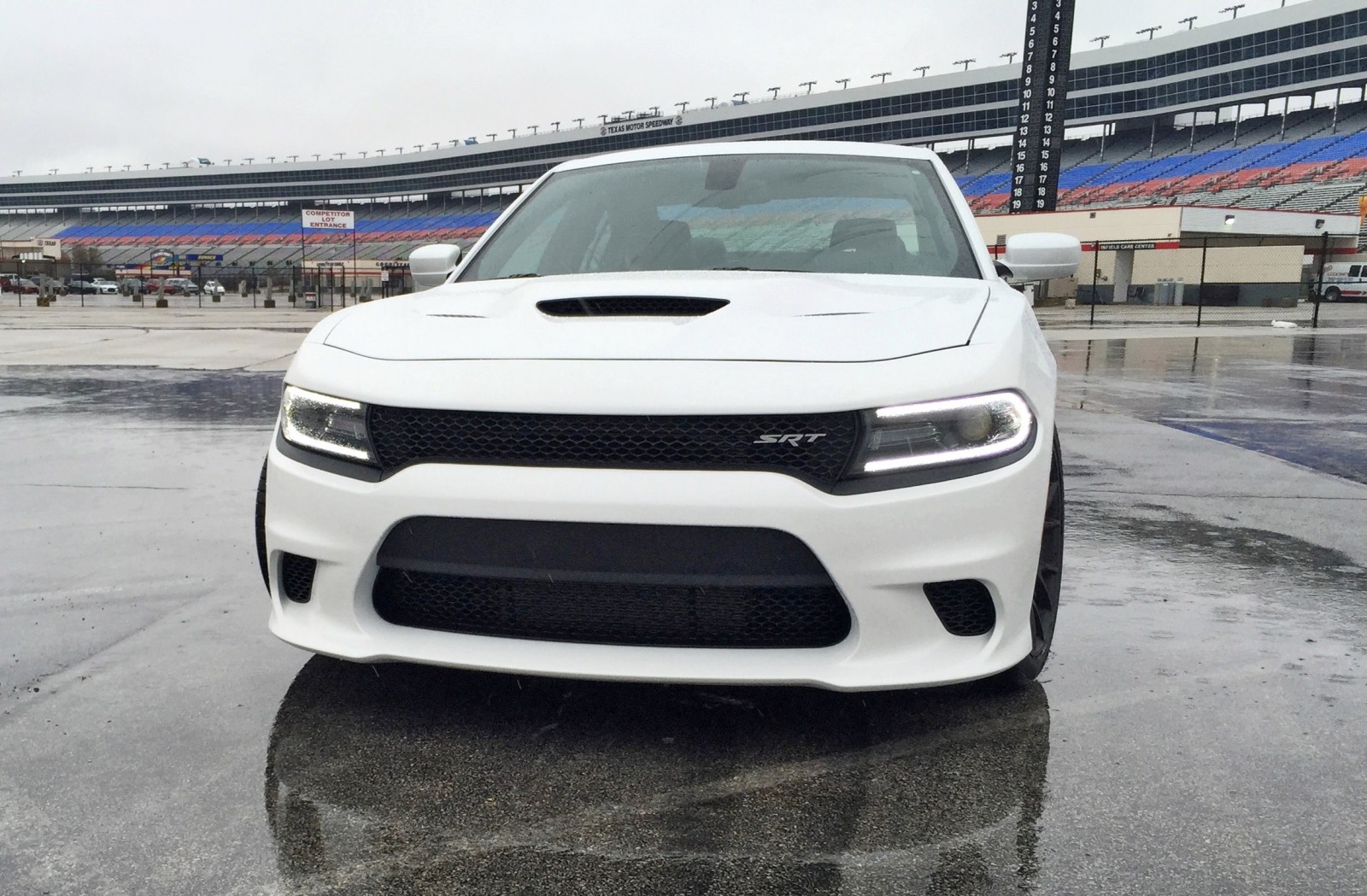 2015 Dodge Charger SRT HELLCAT Review