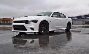 2015 Dodge Charger SRT HELLCAT Review 30