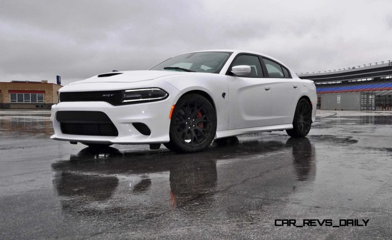 2015 Dodge Charger SRT HELLCAT Review 30