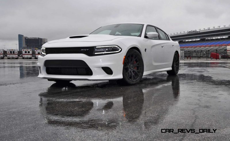 2015 Dodge Charger SRT HELLCAT Review 32