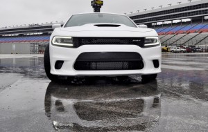 2015 Dodge Charger SRT HELLCAT Review 37