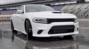 2015 Dodge Charger SRT HELLCAT Review 40