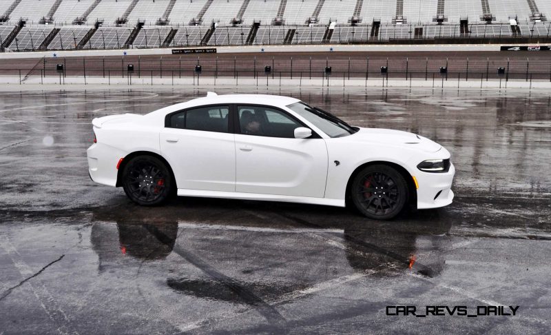 2015 Dodge Charger SRT HELLCAT Review 49