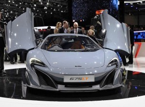 2015 McLaren 675LT 3