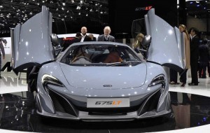 2015 McLaren 675LT 6