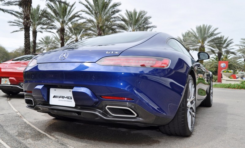 2015 Mercedes-AMG GT-S 22