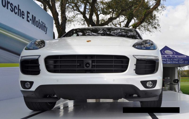 2015 Porsche Cayenne S E-Hybrid 25