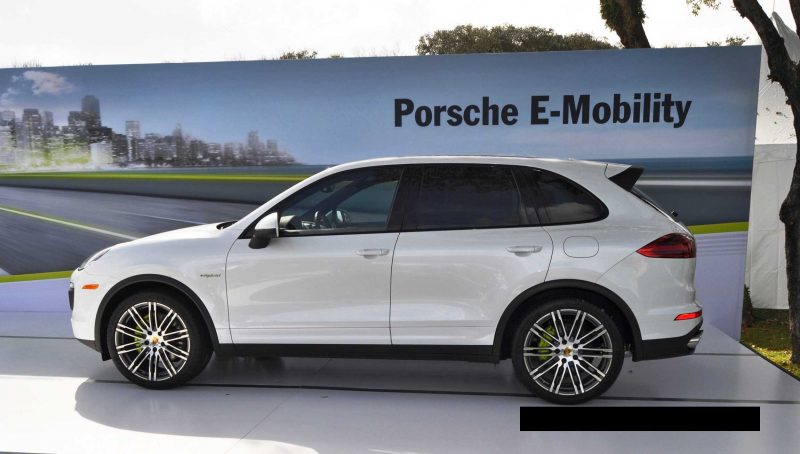 2015 Porsche Cayenne S E-Hybrid 39