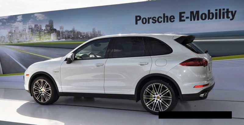 2015 Porsche Cayenne S E-Hybrid 41