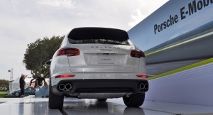 2015 Porsche Cayenne S E-Hybrid 52