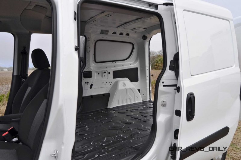 2015 Ram ProMaster City SLT Cargo 31