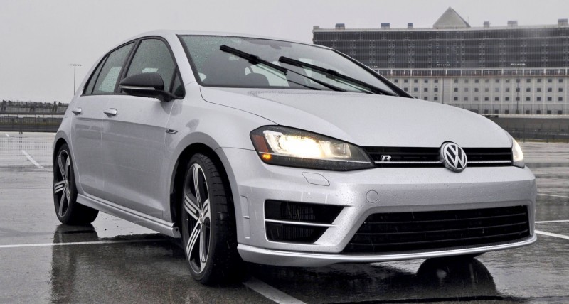 2015 Volkswagen Golf R Review 11