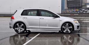 2015 Volkswagen Golf R Review 18