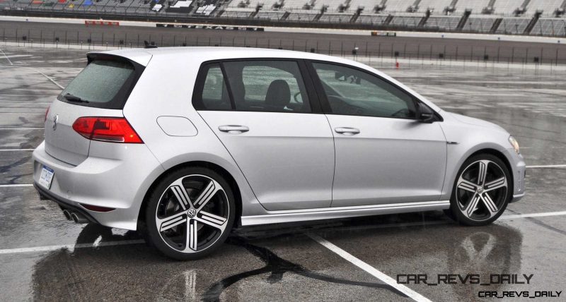 2015 Volkswagen Golf R Review 20