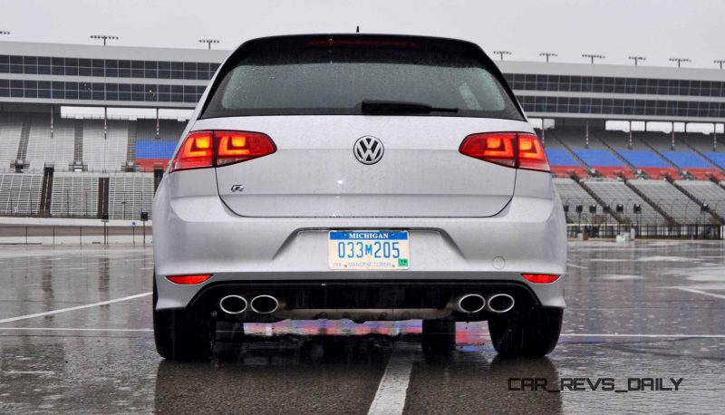 2015 Volkswagen Golf R Review 28