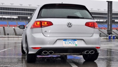 2015 Volkswagen Golf R Review 29