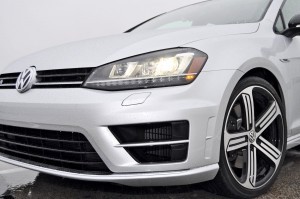 2015 Volkswagen Golf R Review 35