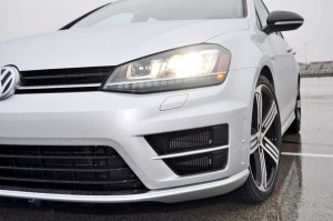 2015 Volkswagen Golf R Review 36