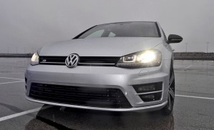 2015 Volkswagen Golf R Review 42