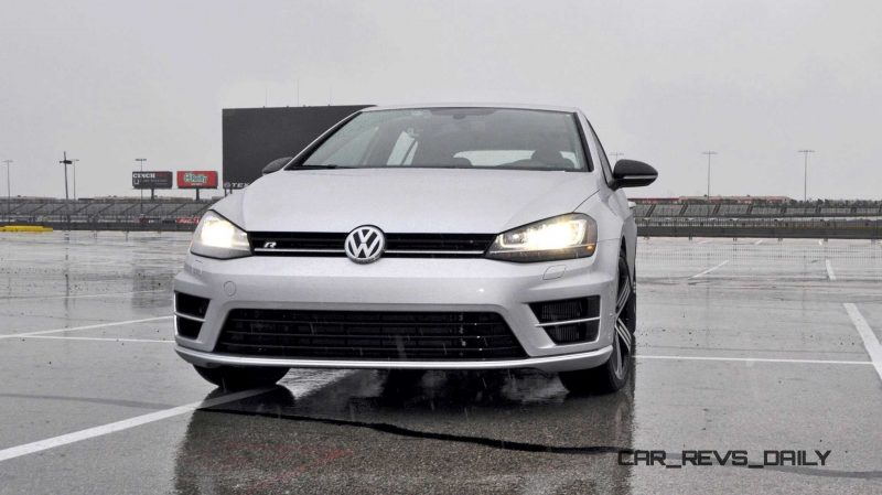 2015 Volkswagen Golf R Review 5