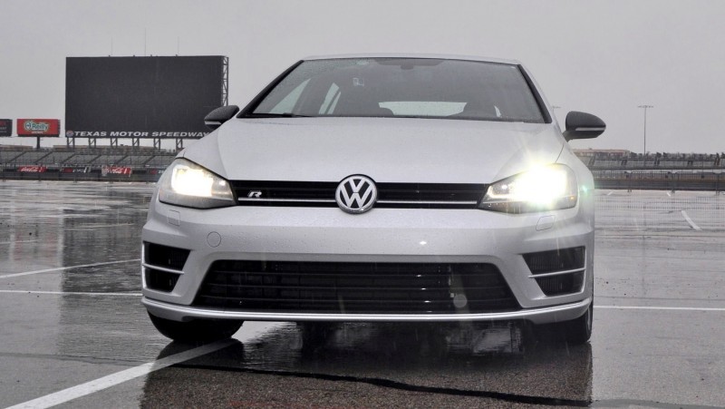 2015 Volkswagen Golf R Review 6