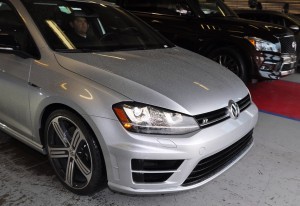 2015 Volkswagen Golf R Review 71