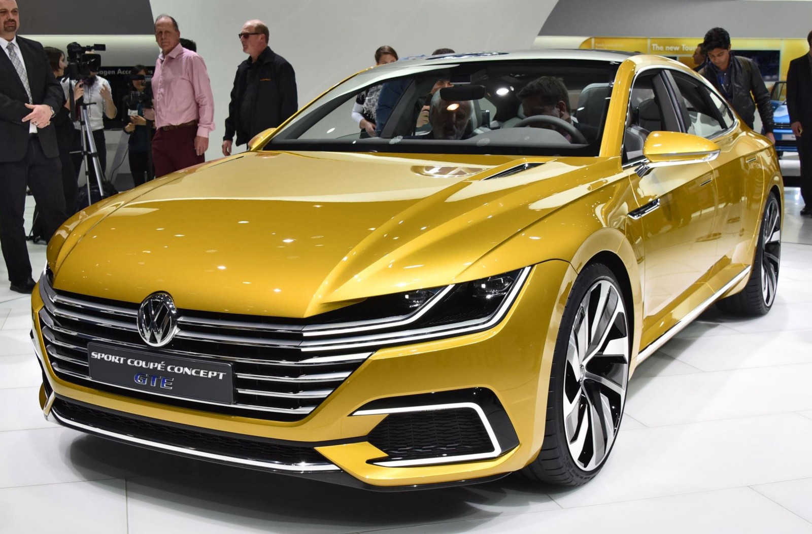 2015 Volkswagen Sport Coupe Concept GTE