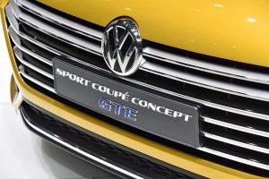 2015 Volkswagen Sport Coupe Concept GTE 9