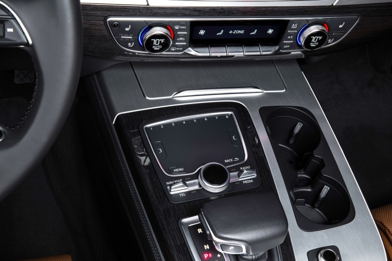 2016 Audi Q7 Interior 4