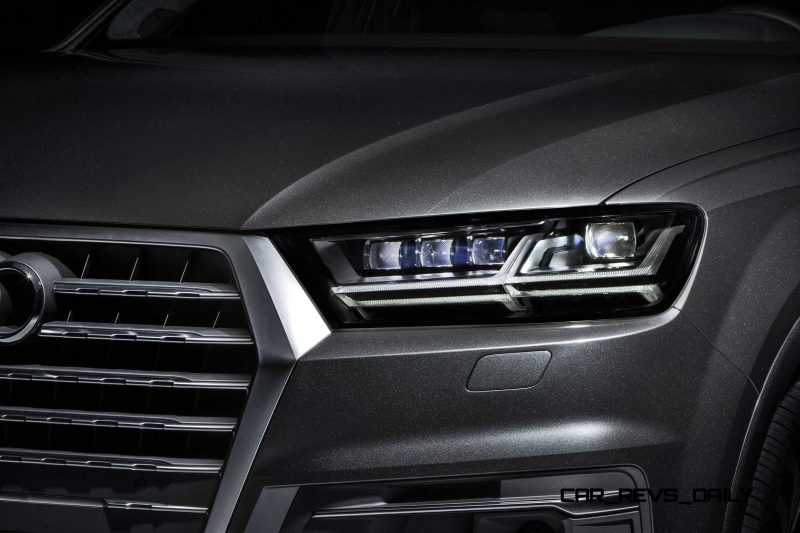 2016 Audi Q7 e-tron 11