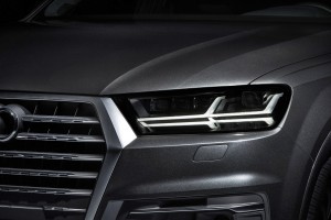 2016 Audi Q7 e-tron 5