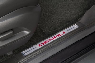 2016 GMC Terrain Denali door sill