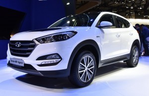 2016 Hyundai Tucson 48-Volt PHEV 1