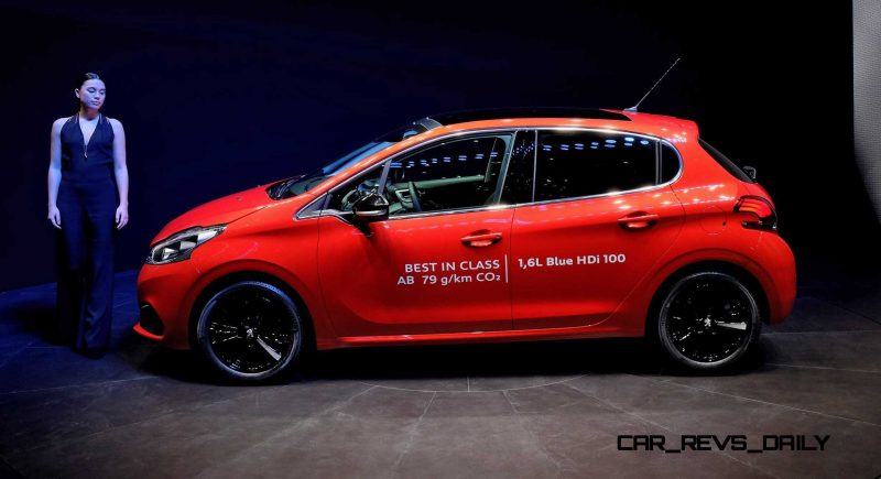 Geneva 2015 Showfloor - PEUGEOT 12