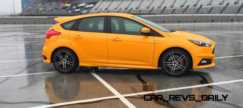 2015 Ford Focus ST Tangerine Scream ST2 Pack 26